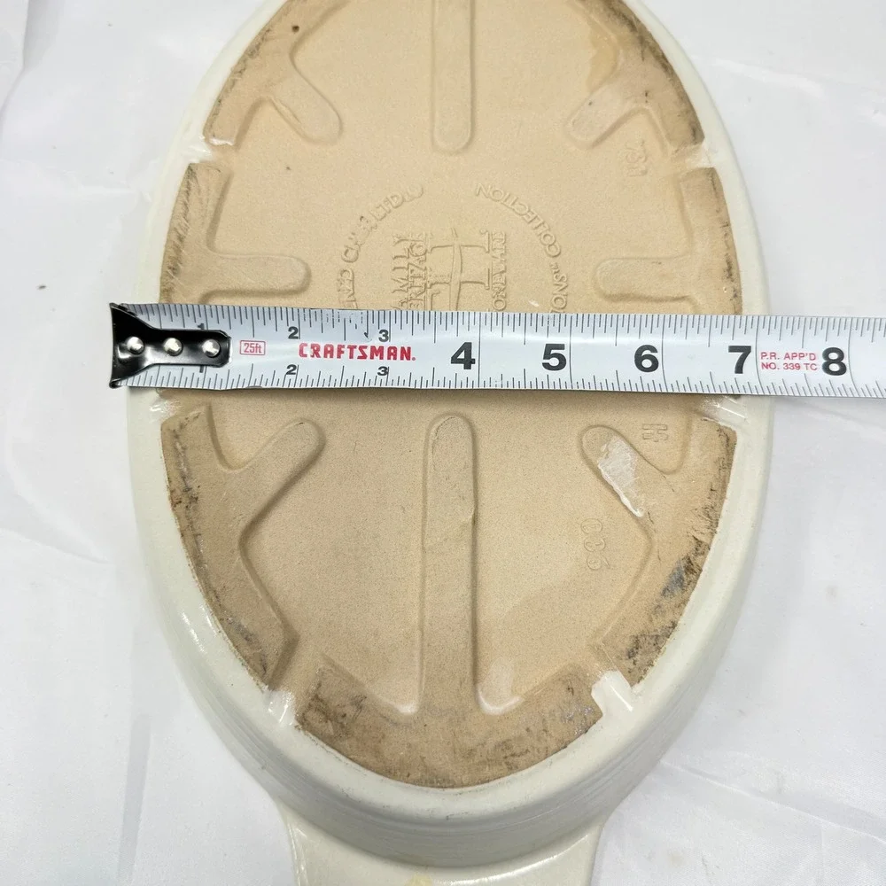 Pampered Chef Family Heritage Stoneware Oval Baker New Traditions Cream 12.5in